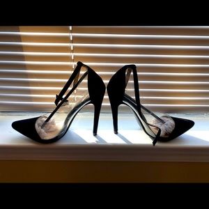 Black Velvet exterior with clear sides.